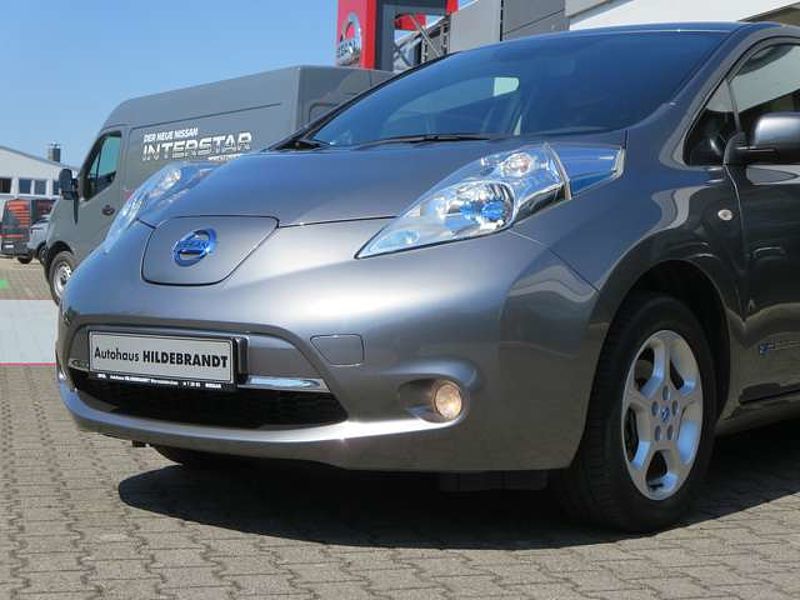 Nissan Leaf Acenta 24kWh, Kamera, Solarzellen